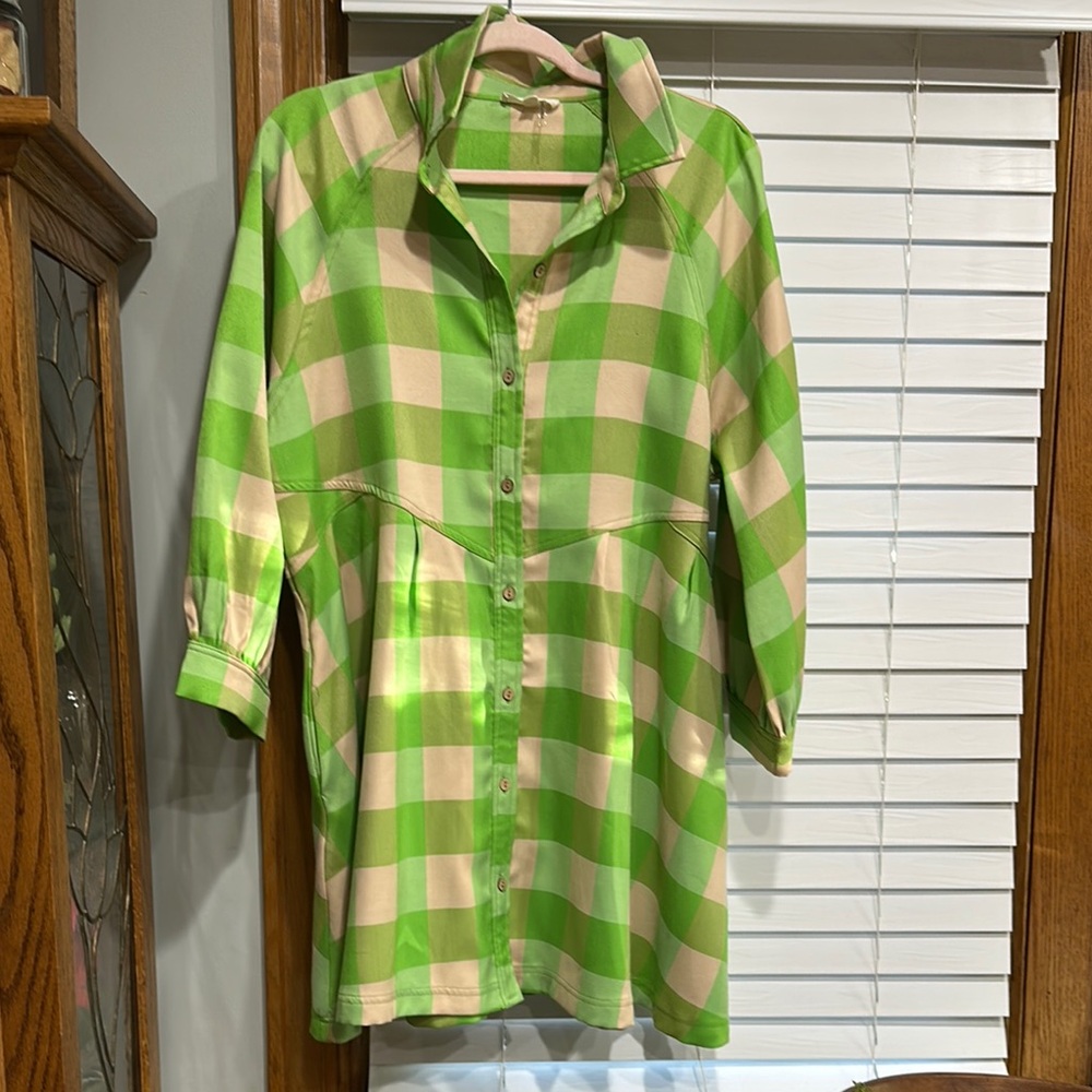 Green and Cream Checkered Button-Up Shirt